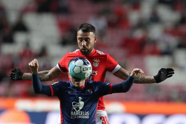 冲刺阶段葡萄牙体育调整名单以备德甲，状态回暖环节打磨，球迷炸锅，赛季目标并未改变的简单介绍